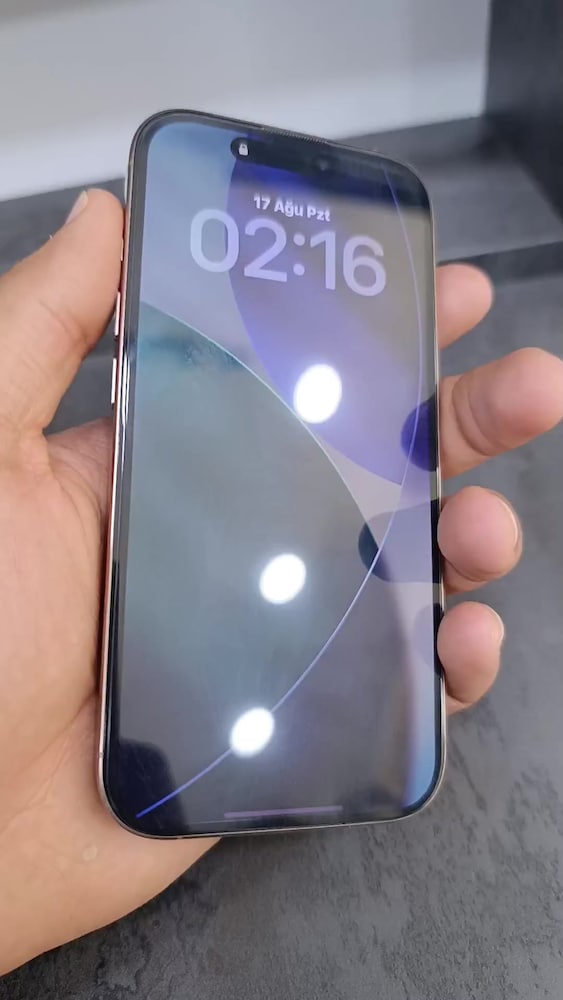 iPhone 16 pro - 2