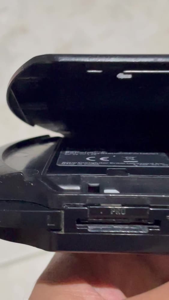 SONY PSP E1004 OYUN MAKİNESİ - 2