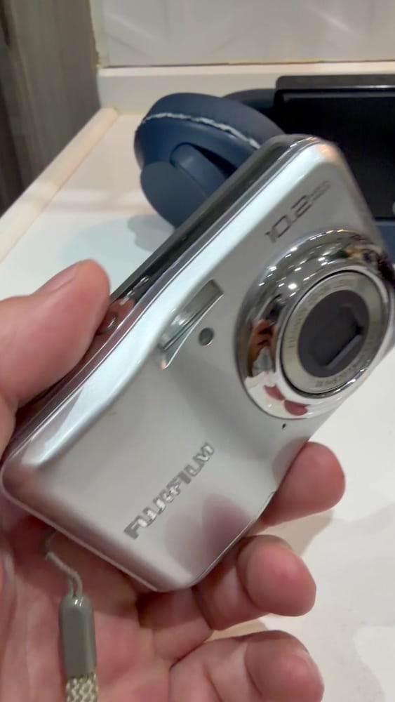 FUJİFİLM A170 DİJİTAL FOTOĞRAF MAKİNESİ - 2