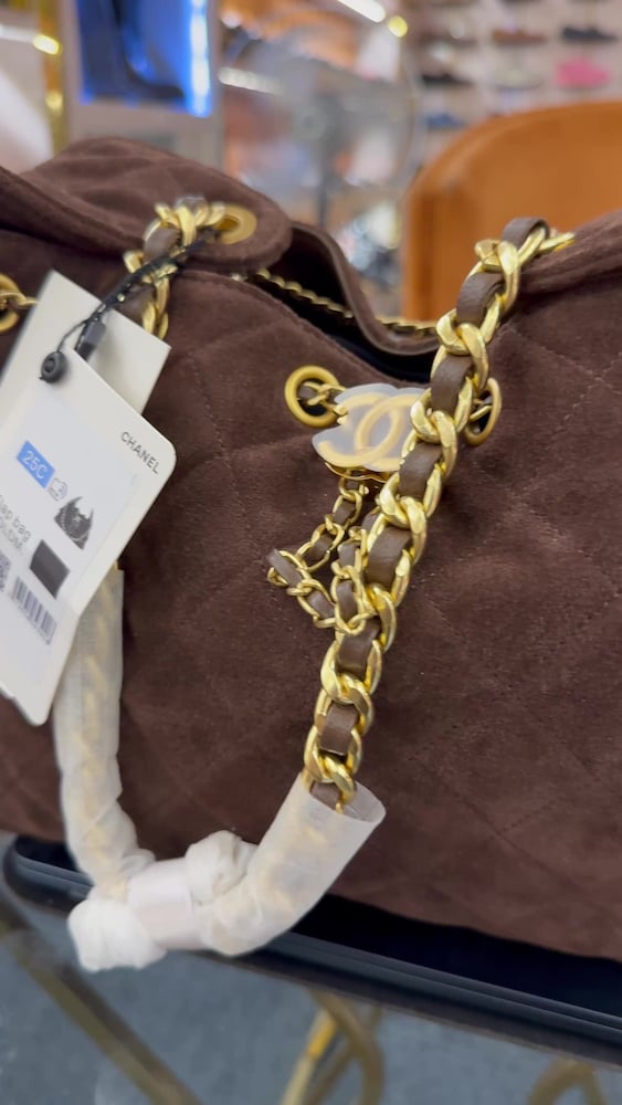 Chanel Kahve Süet Kapitone Omuz Çantası - 2