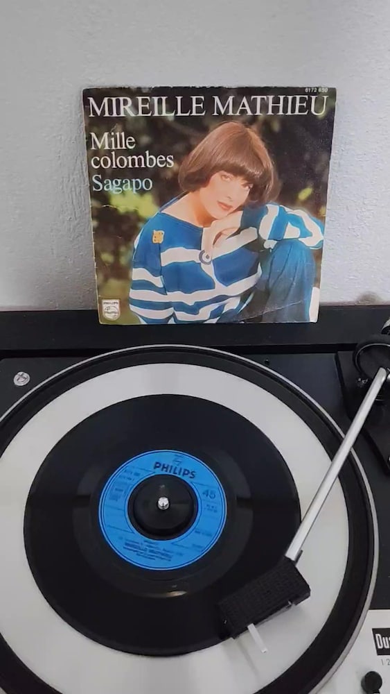 Mireille Mathieu 45 lik - 2