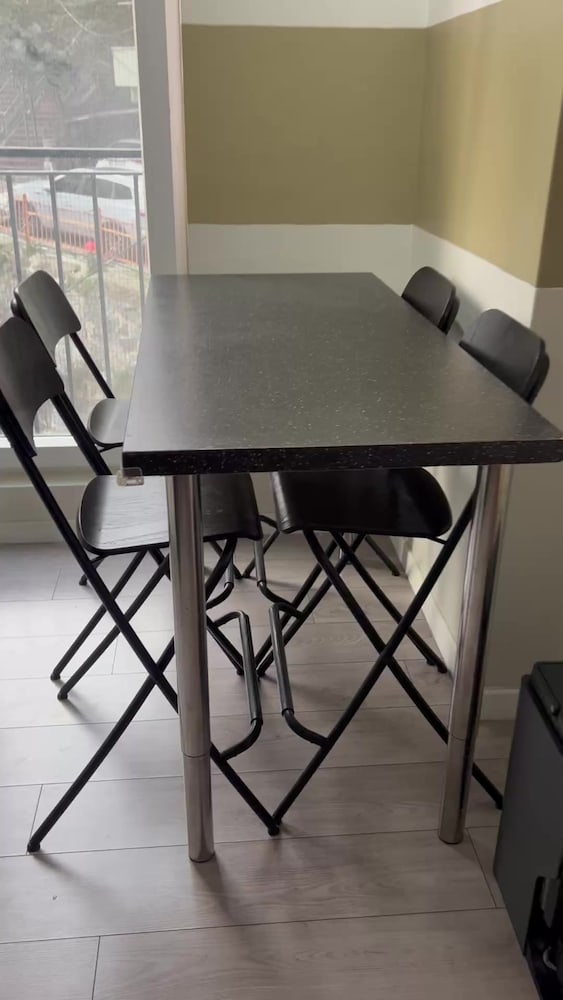 Ikea 4 adet FRANKLIN siyah 74 cm bar sandalyesi ve masa - 2