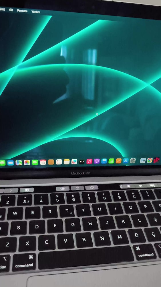 Macbook Pro M2 8GB Bellek - 2