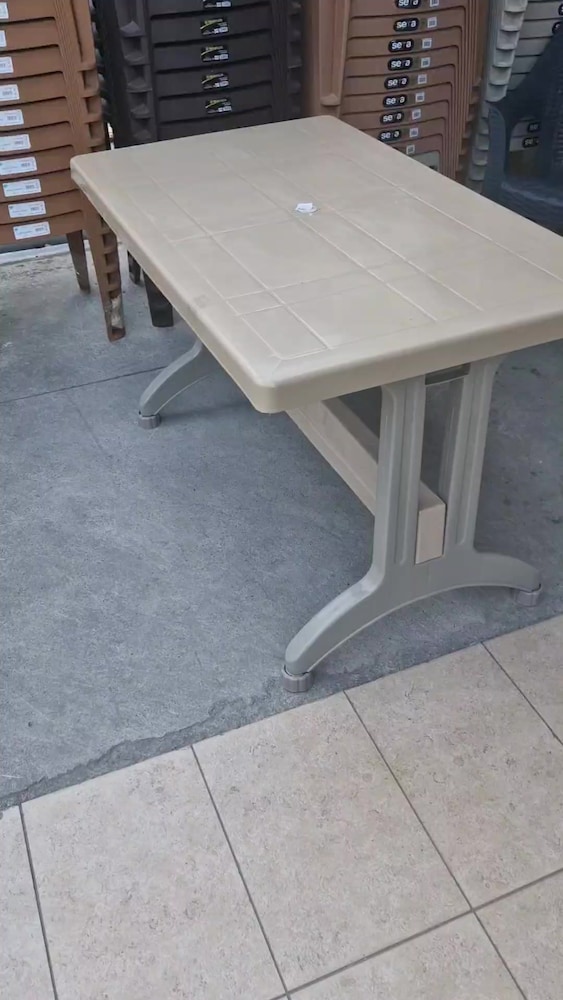 Plastik kapuçino masa sabit ayaklı - 2